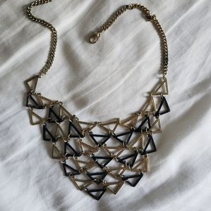 Chic Necklace with Triangle Details